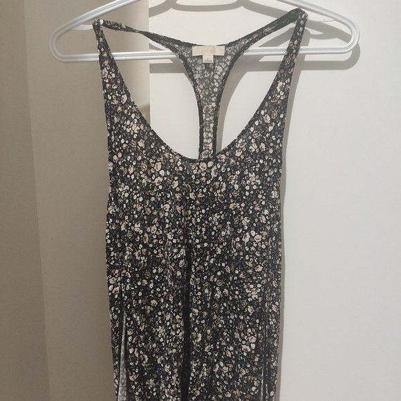 3/$20 Wilfred Black Floral Racerback Tank Top - Picture 1 of 4